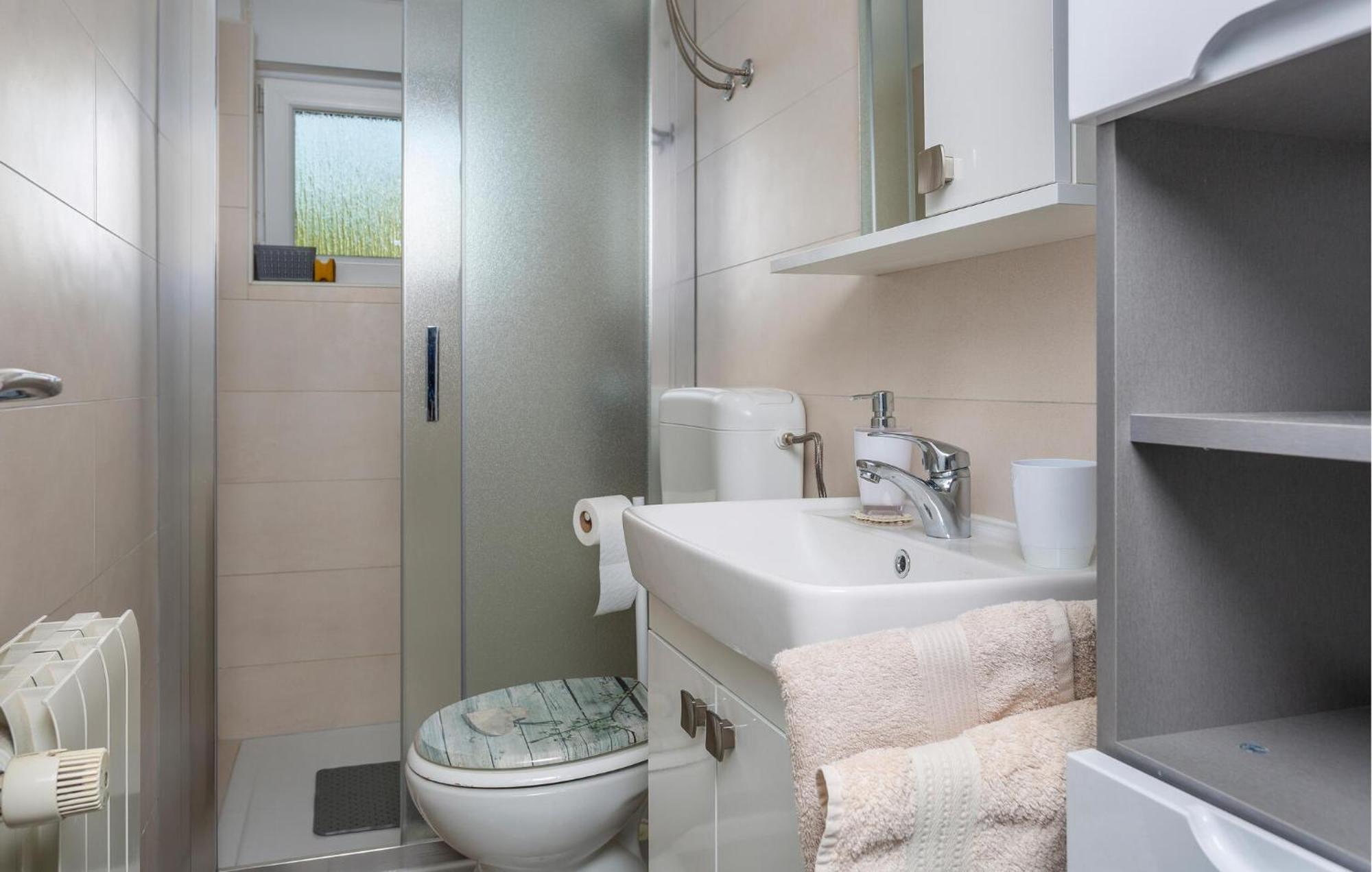 Stunning Apartment In Krk With Kitchen Krk Town Luaran gambar