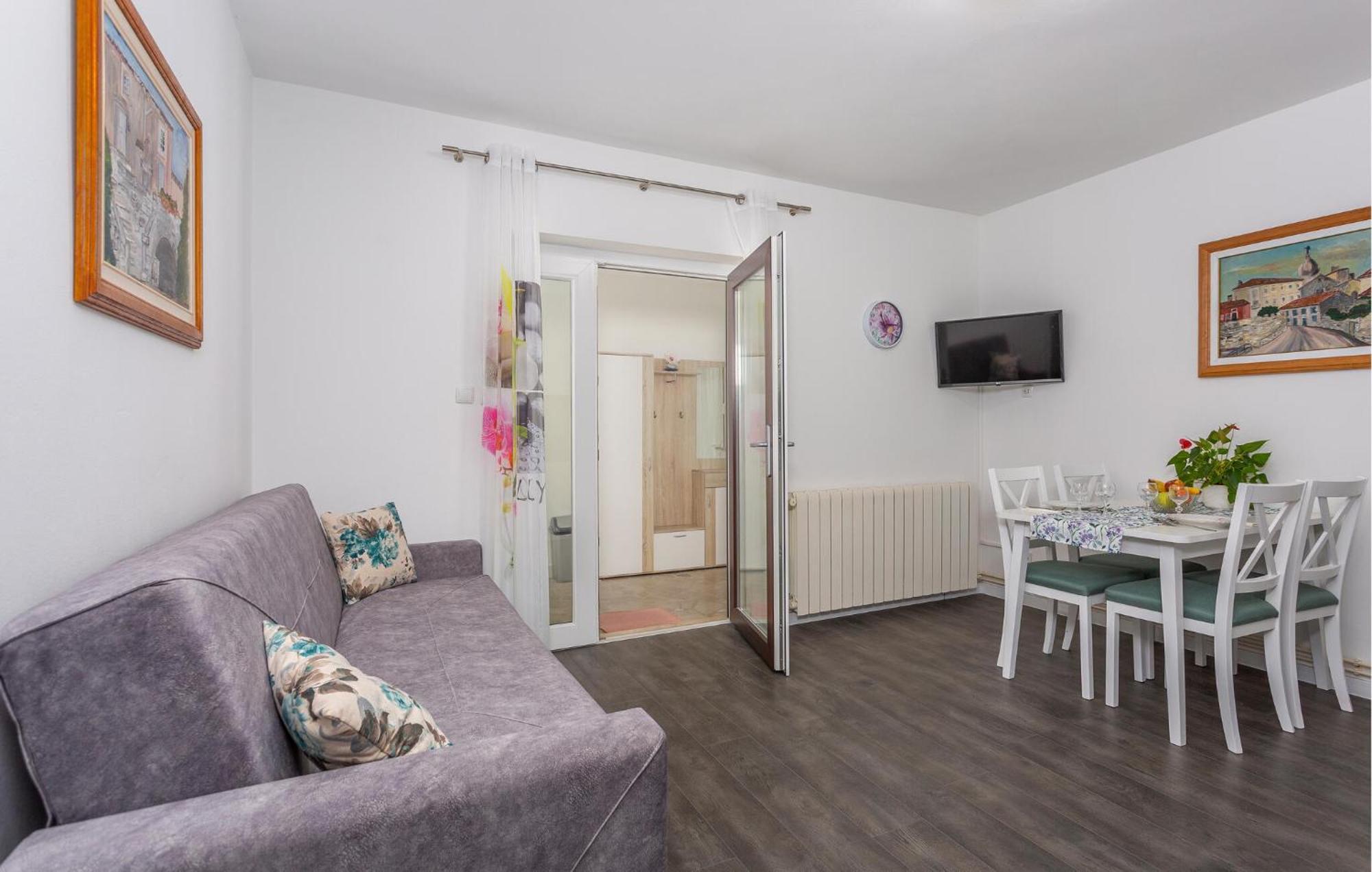 Stunning Apartment In Krk With Kitchen Krk Town Luaran gambar