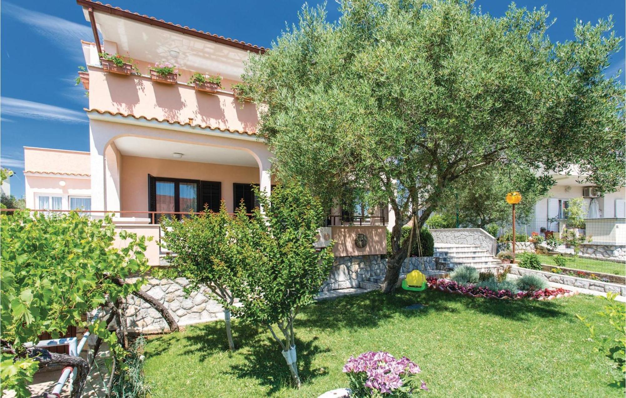 Stunning Apartment In Krk With Kitchen Krk Town Luaran gambar